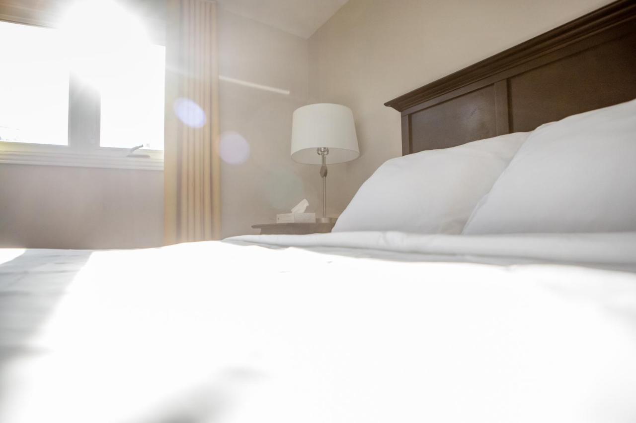 Le Montagnard, & Hotel