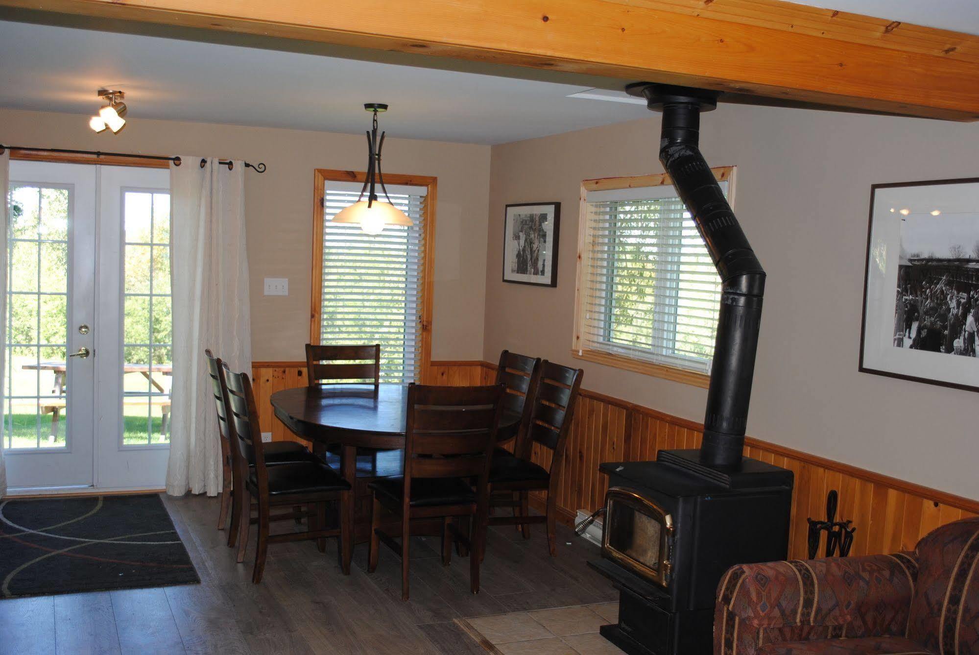 Le Montagnard, & 3* Sutton